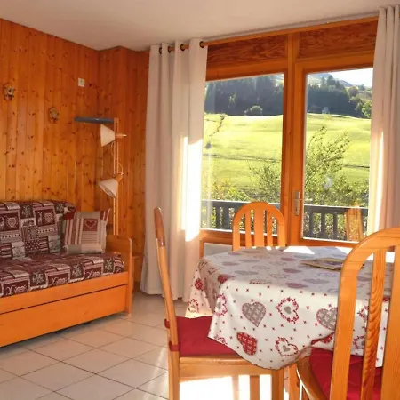Au Grand-bornand, 4 Couchages, Centre Station, Balcon Sud, Proche Pistes Et Commerces - Fr-1-241-192 Apartment