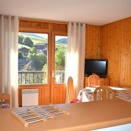 Au Grand-bornand, 4 Couchages, Centre Station, Balcon Sud, Proche Pistes Et Commerces - Fr-1-241-192 Apartment *