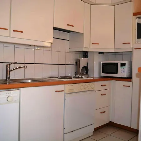 Au Grand-bornand, 4 Couchages, Centre Station, Balcon Sud, Proche Pistes Et Commerces - Fr-1-241-192 Apartment *
