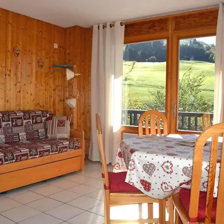 Au Grand-bornand, 4 Couchages, Centre Station, Balcon Sud, Proche Pistes Et Commerces - Fr-1-241-192 Le Grand-Bornand